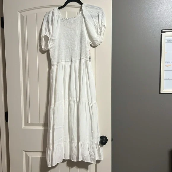 Polagram White and Tan Maxi Dress - Picture 6 of 8